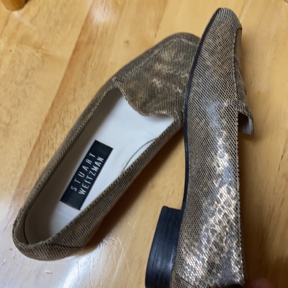 Stuart Weitzman Gold Python Print Flats Loafers Size 5 1/2B - Picture 8 of 13
